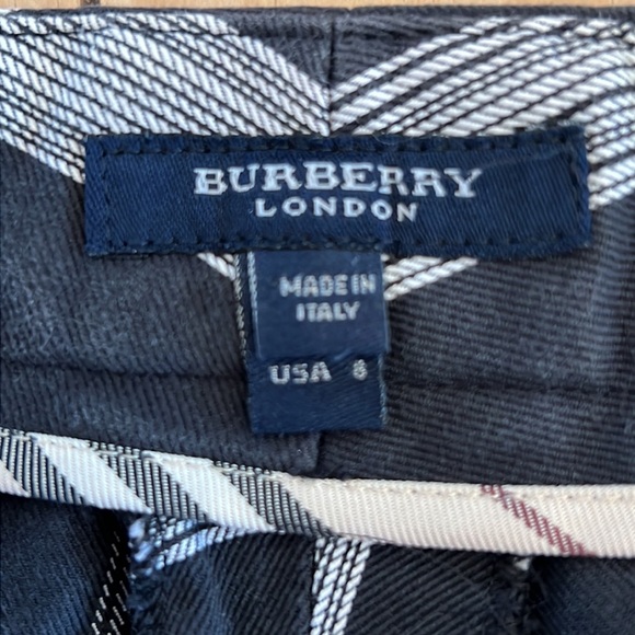 Burberry London 100% Cotton Black and White Nova Check Cropped Short Pants - Picture 4 of 11